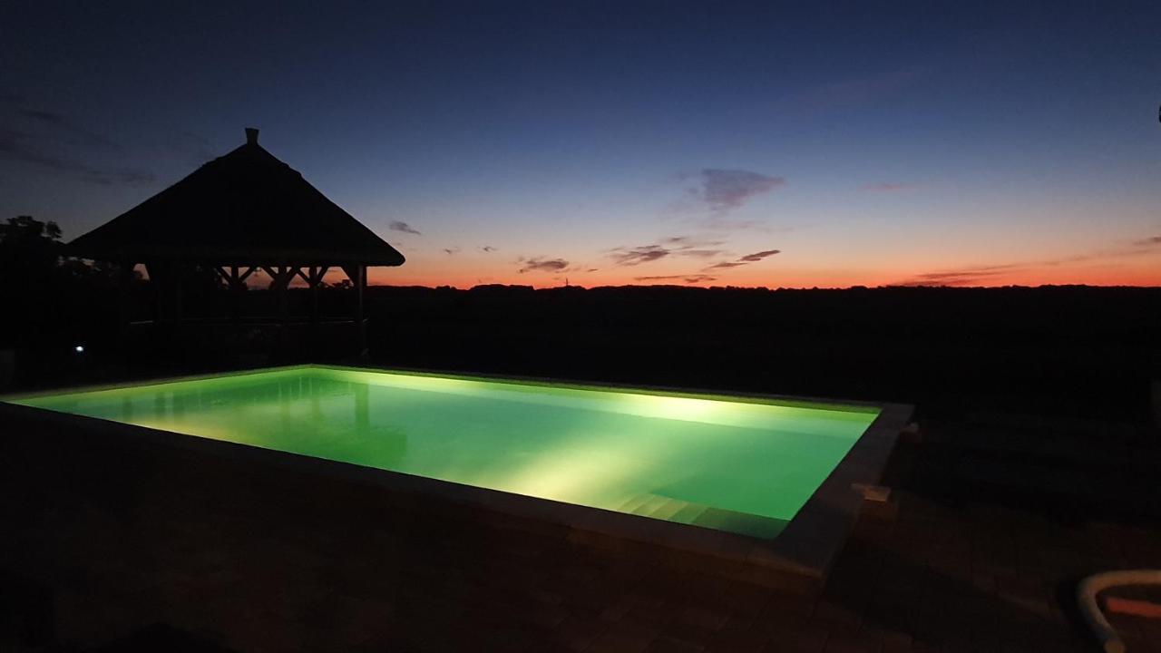 Tisza White House Bed & Breakfast Tiszaszolos Dış mekan fotoğraf